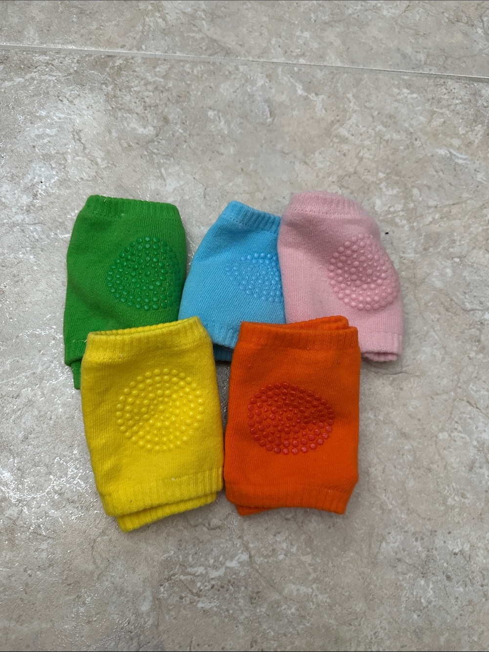 Kids Non-Slip Knee Pads - Set of 5 (Green, Blue, Pink, Yellow, Orange)